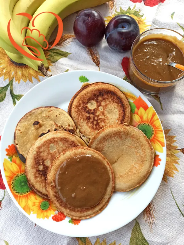Pancakes con crema pasticcera al caffe’