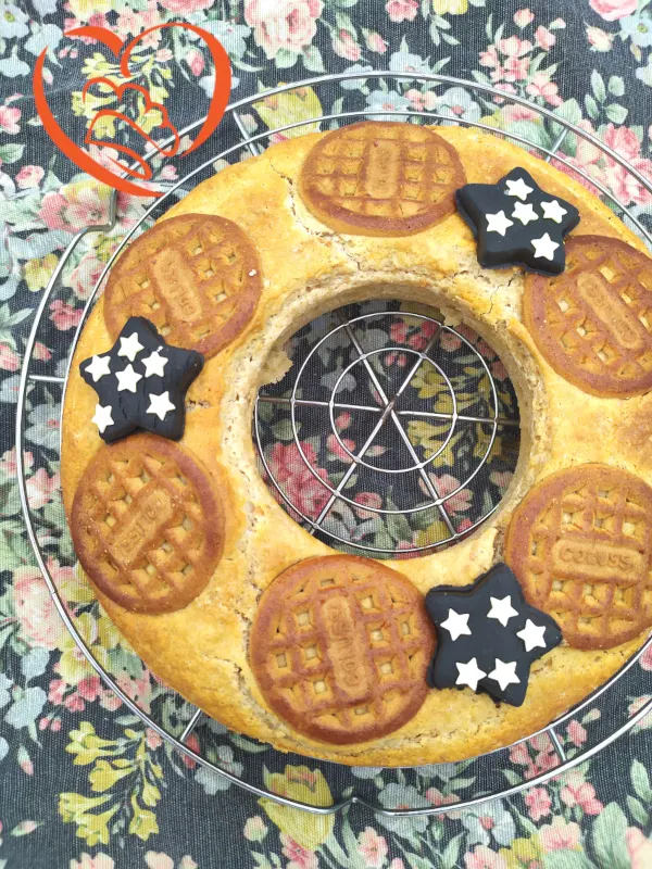 Ciambella con biscotti, cannella e stelle in pdz