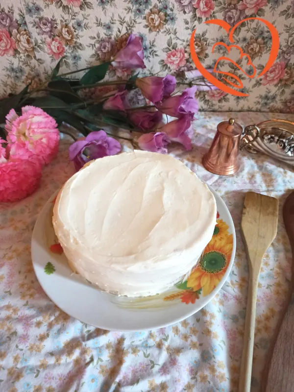 White cake